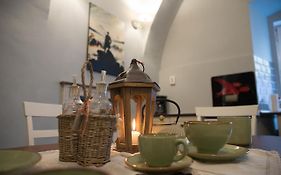 Ultra Central Medieval Apartment